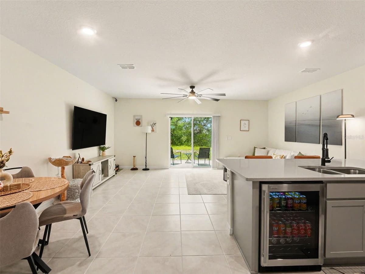 2356 PENGUIN BOULEVARD — photo 2 of 23