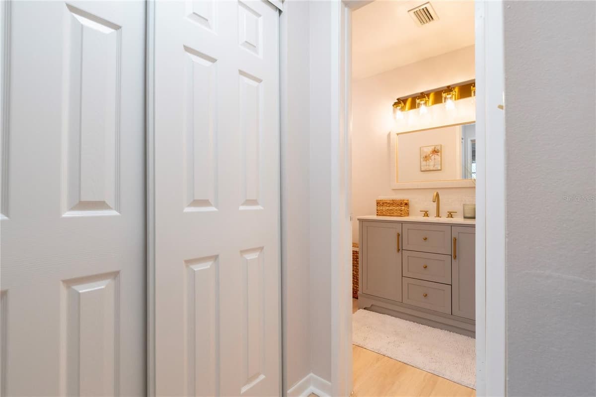5925 SHORE BOULEVARD — photo 30 of 65