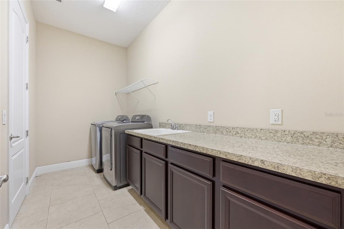 504 CINDER POINT — photo 26 of 62