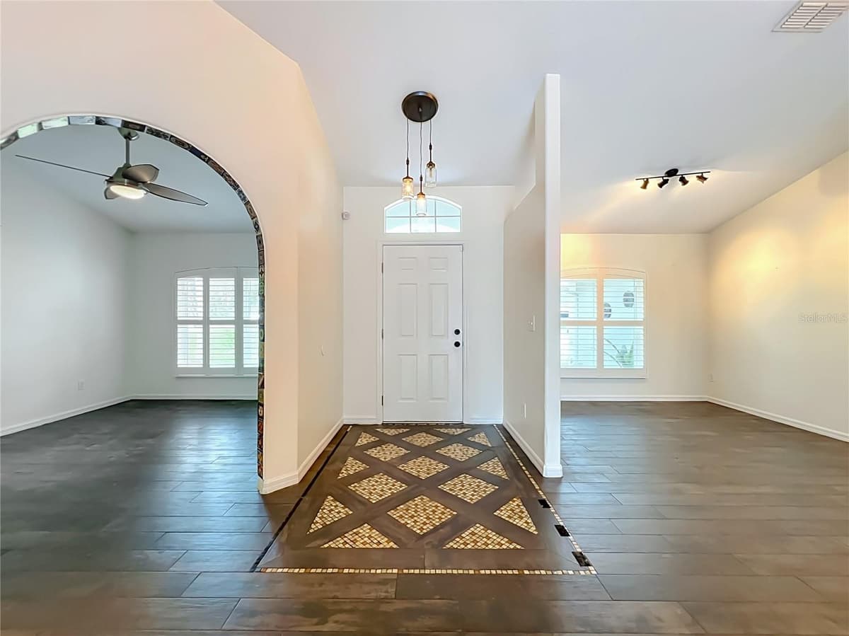 9418 MEADOW CREST LANE — photo 11 of 53