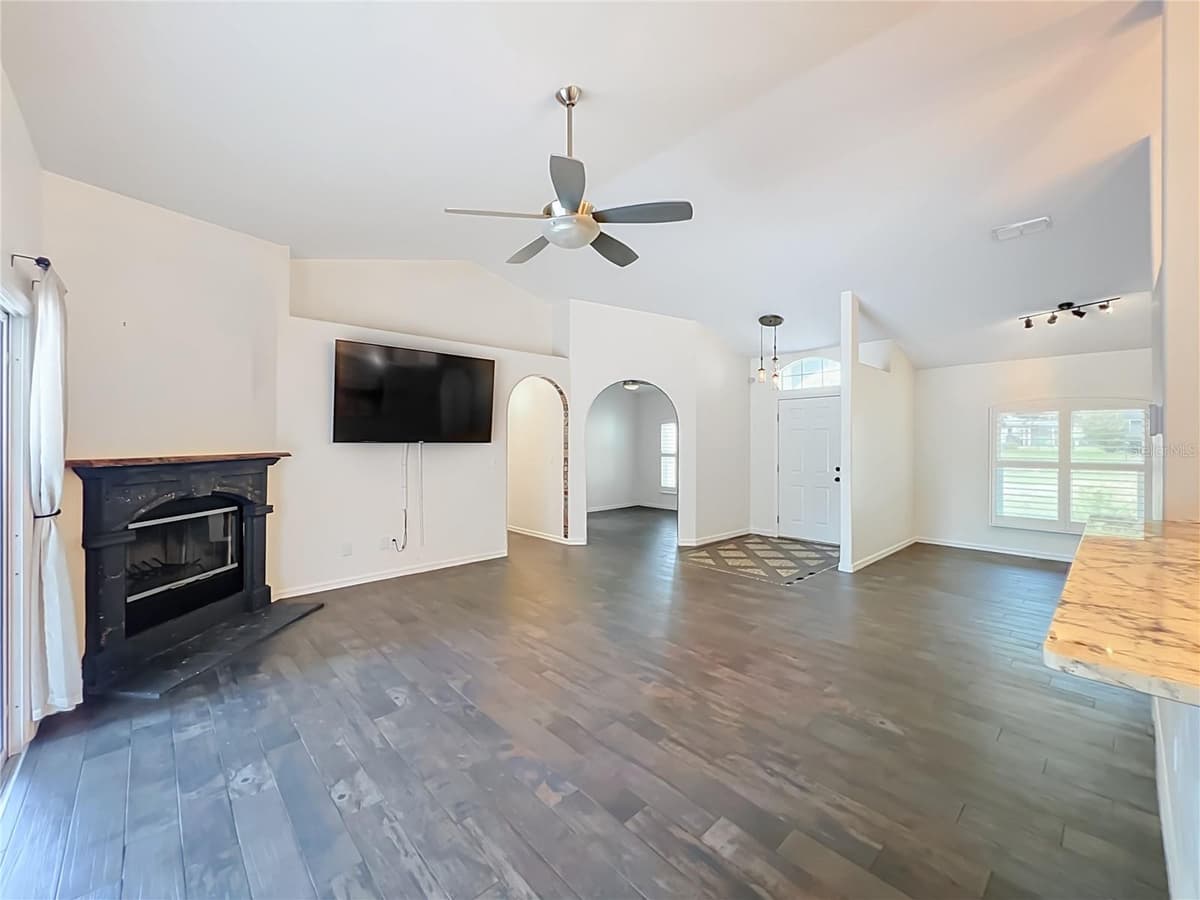 9418 MEADOW CREST LANE — photo 16 of 53
