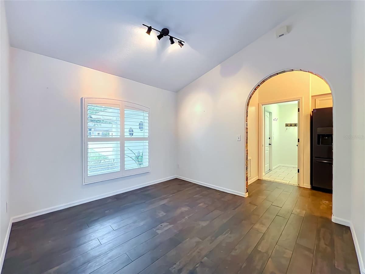 9418 MEADOW CREST LANE — photo 27 of 53