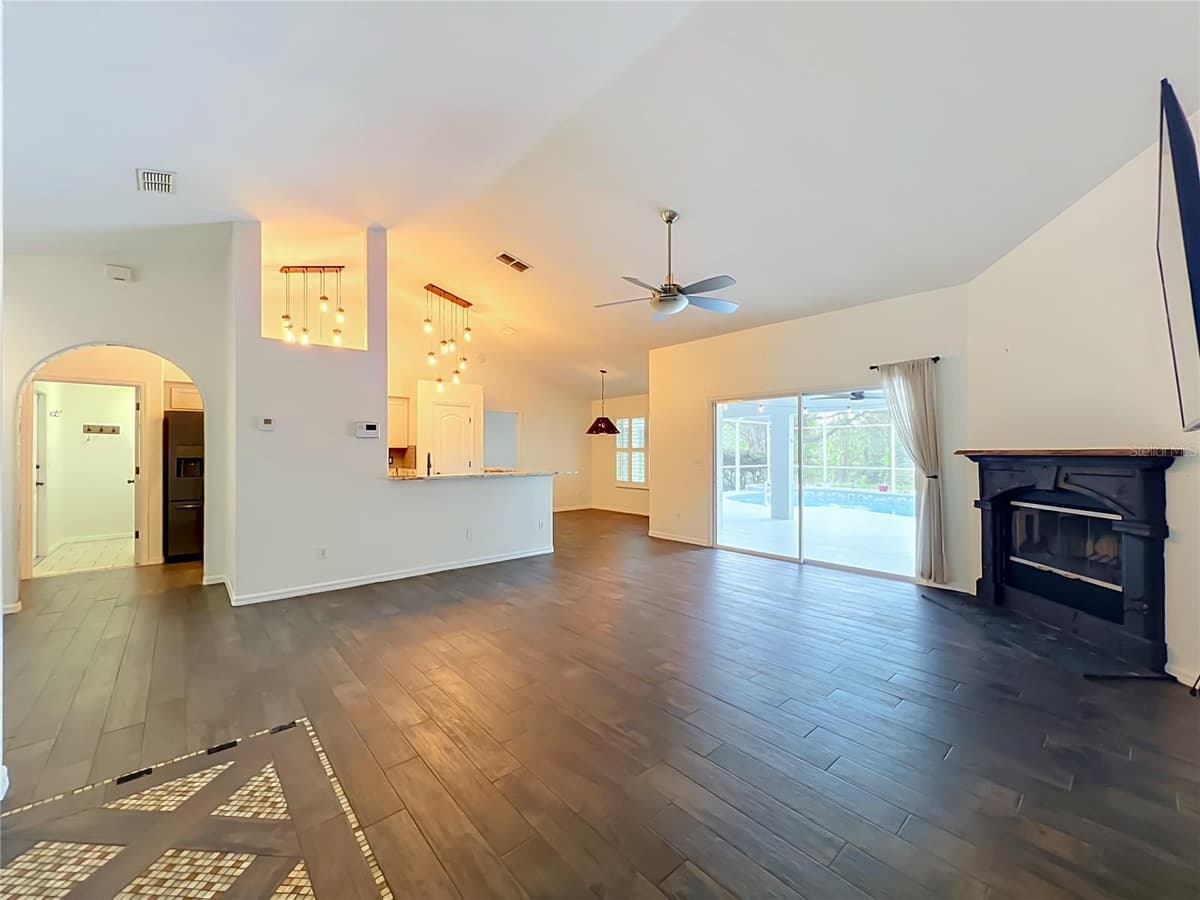 9418 MEADOW CREST LANE — photo 10 of 53