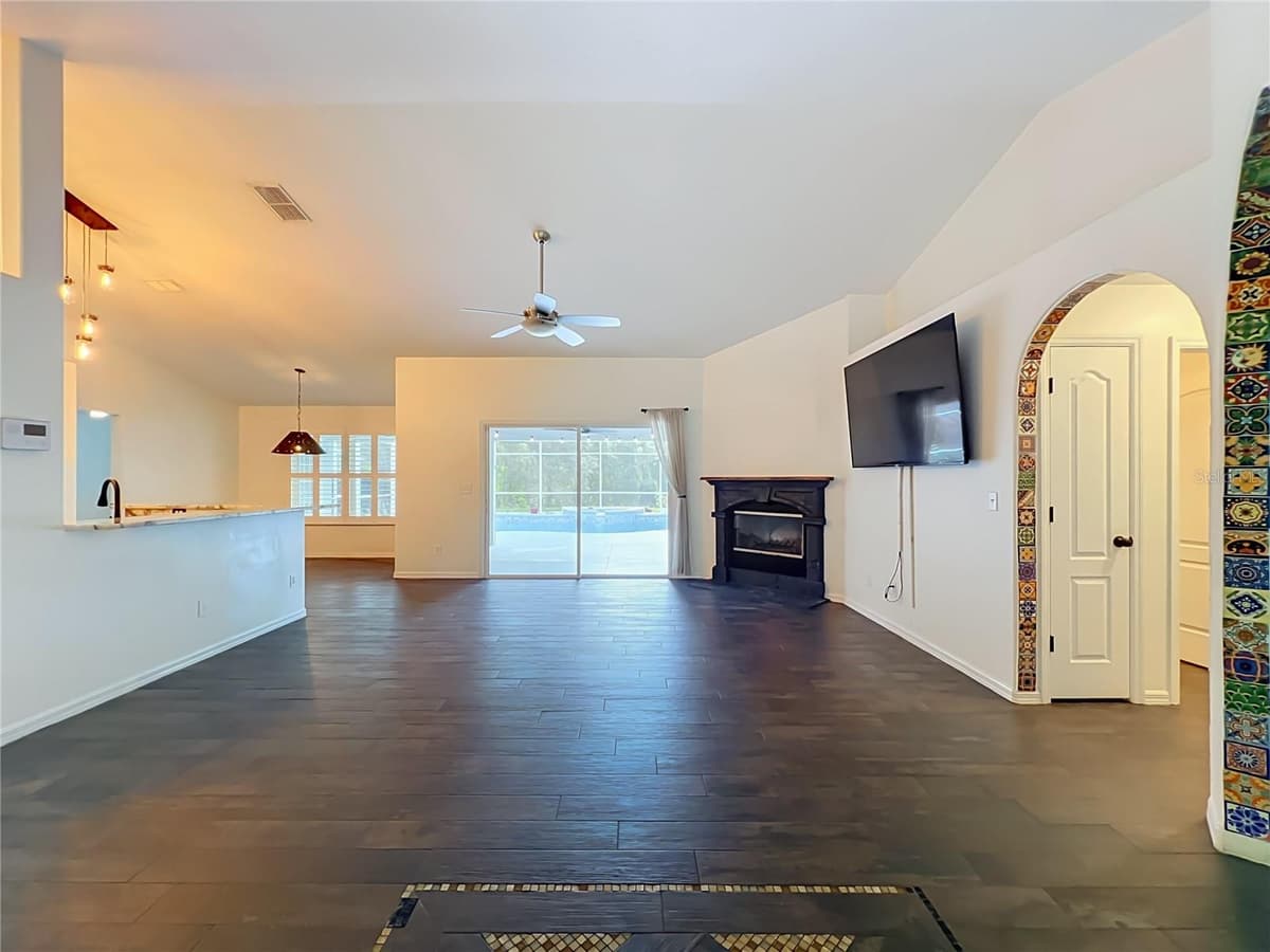 9418 MEADOW CREST LANE — photo 8 of 53