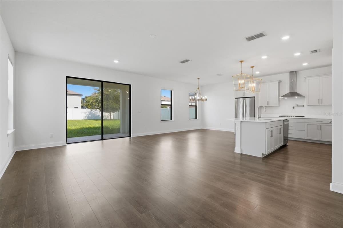 9535 JUNIPER MOSS CIRCLE — photo 4 of 35