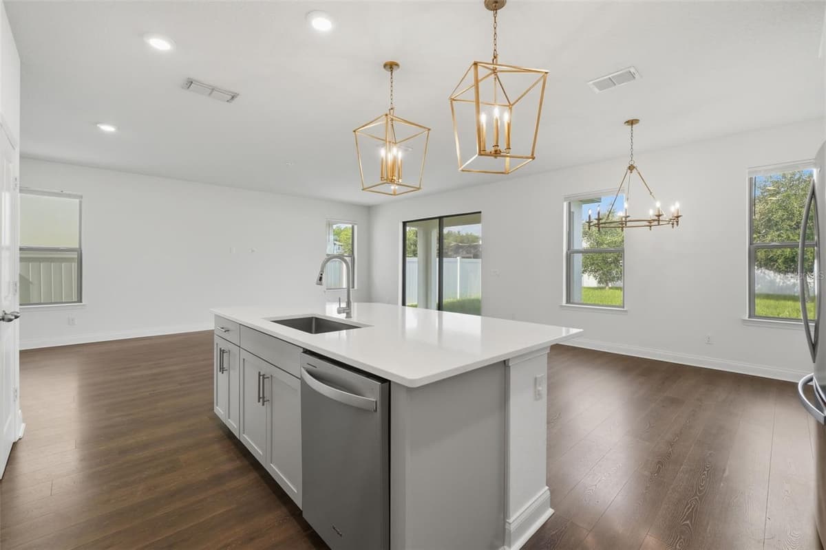 9535 JUNIPER MOSS CIRCLE — photo 2 of 35