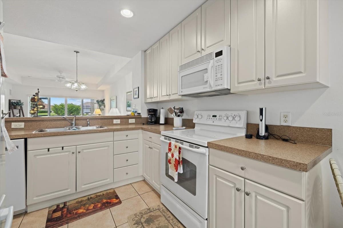 5738 SABAL TRACE DRIVE — photo 14 of 43