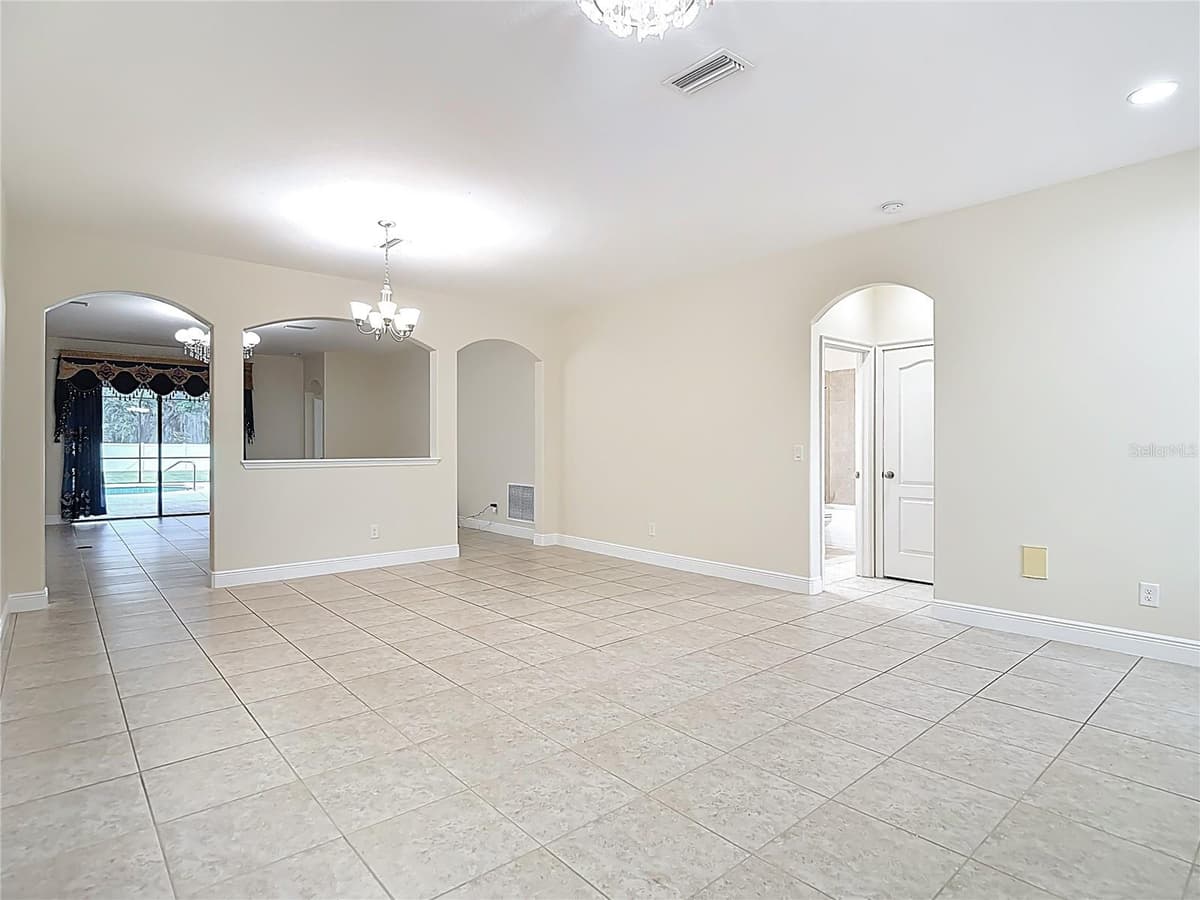 422 CHALLICE DRIVE — photo 10 of 70