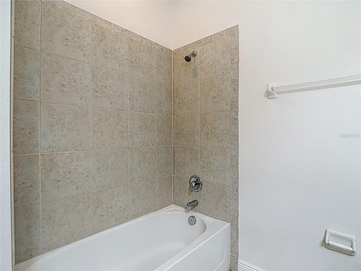 422 CHALLICE DRIVE — photo 38 of 70