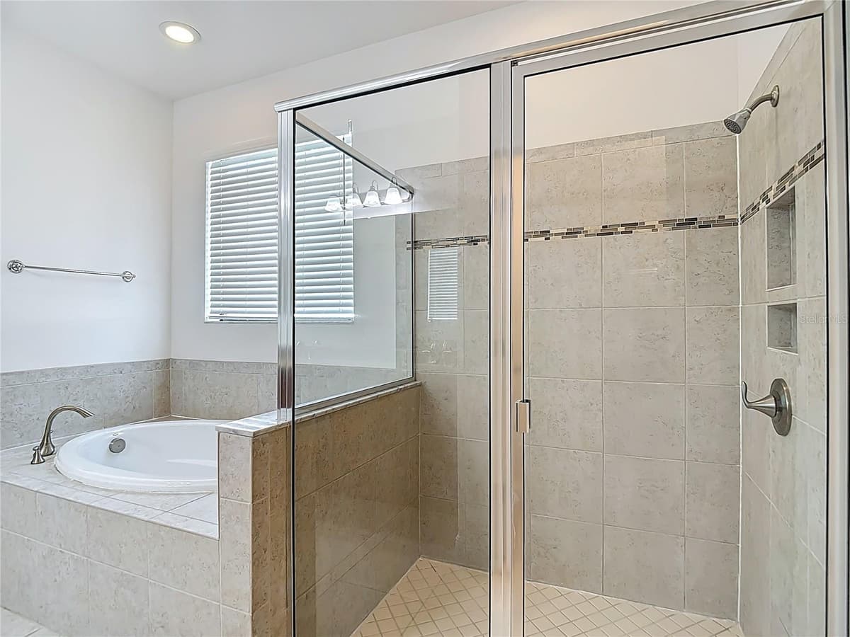 422 CHALLICE DRIVE — photo 34 of 70