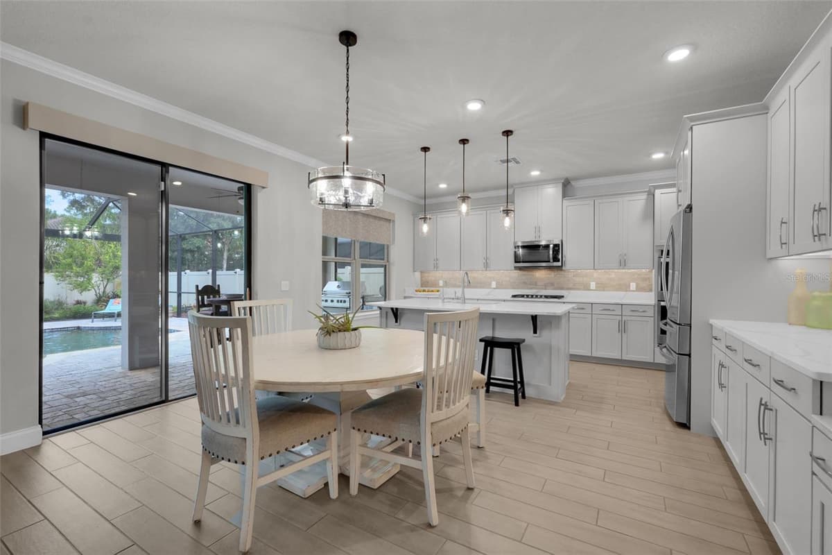 8254 PROCIDA ISLE LANE — photo 17 of 52