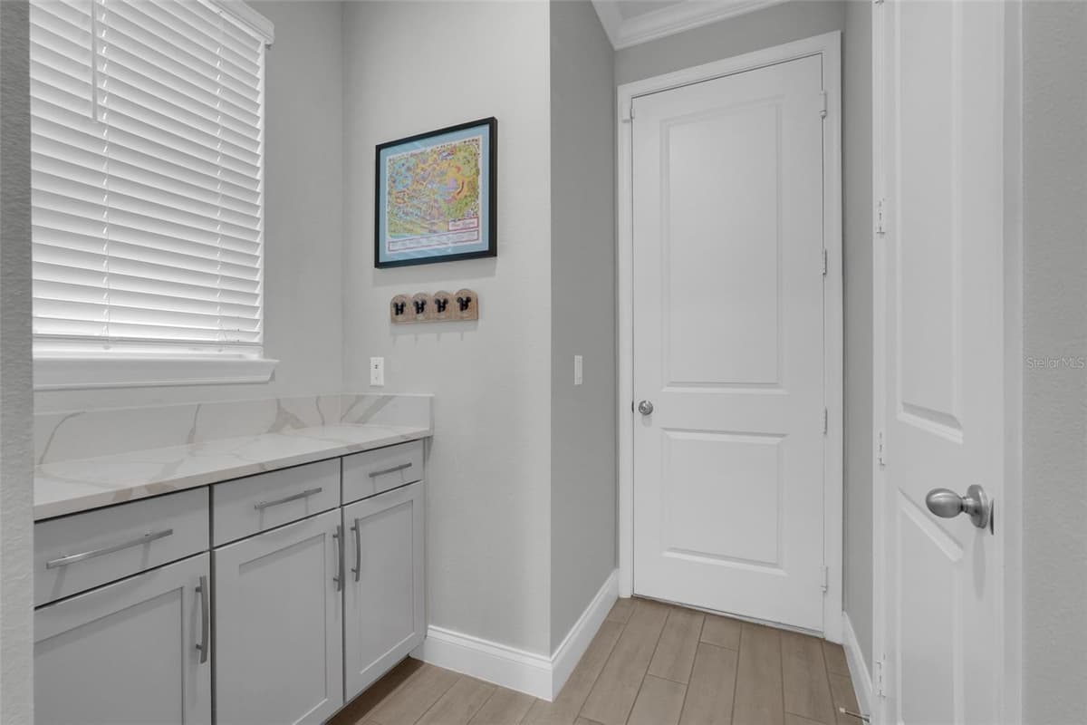 8254 PROCIDA ISLE LANE — photo 16 of 52