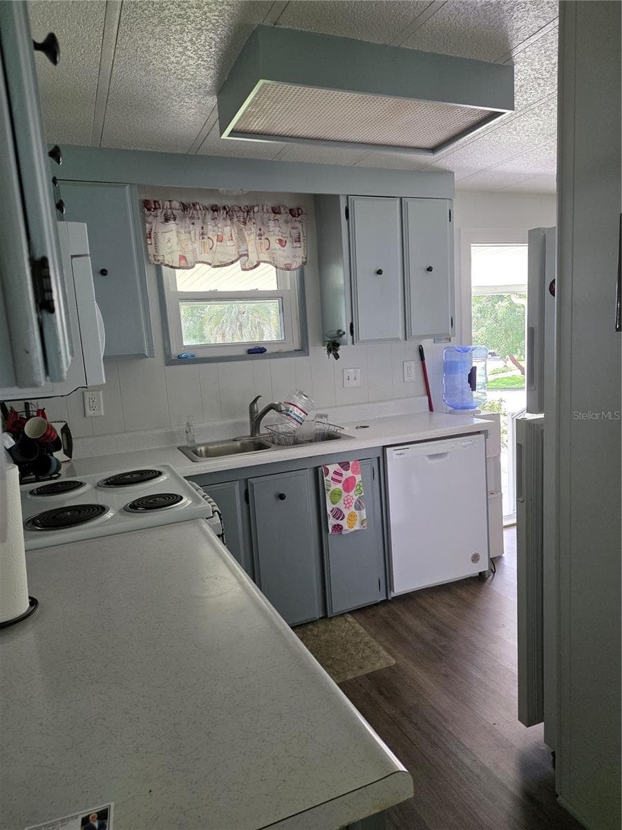 4133 OAK GROVE ROAD — photo 10 of 38