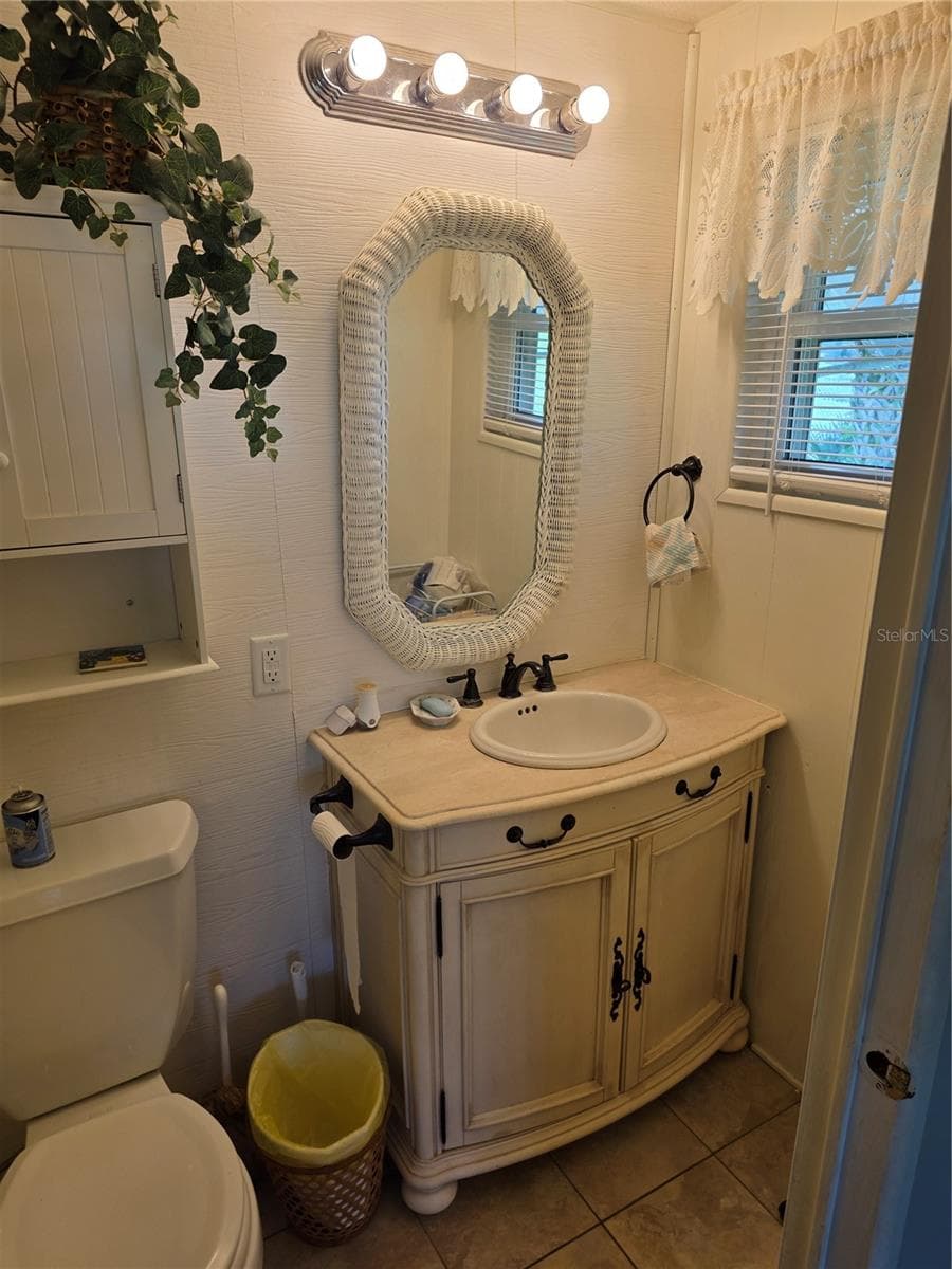 4133 OAK GROVE ROAD — photo 14 of 38
