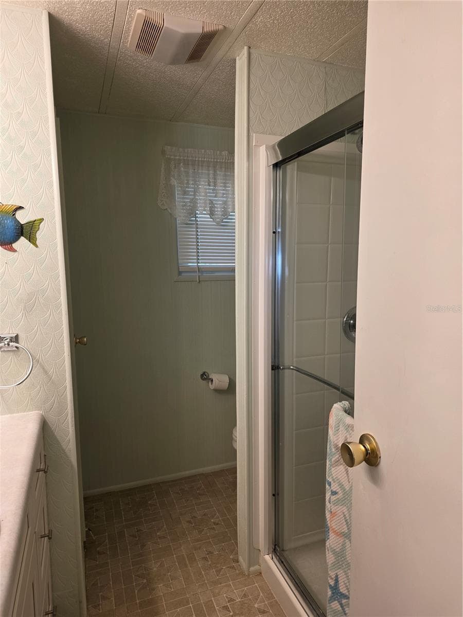 4133 OAK GROVE ROAD — photo 20 of 38