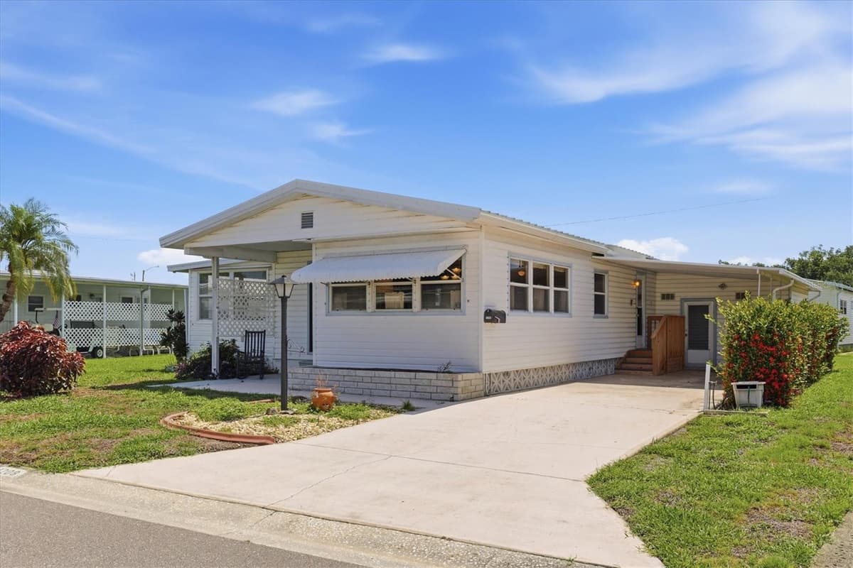 1208 44TH AVENUE DRIVE — photo 1 of 45