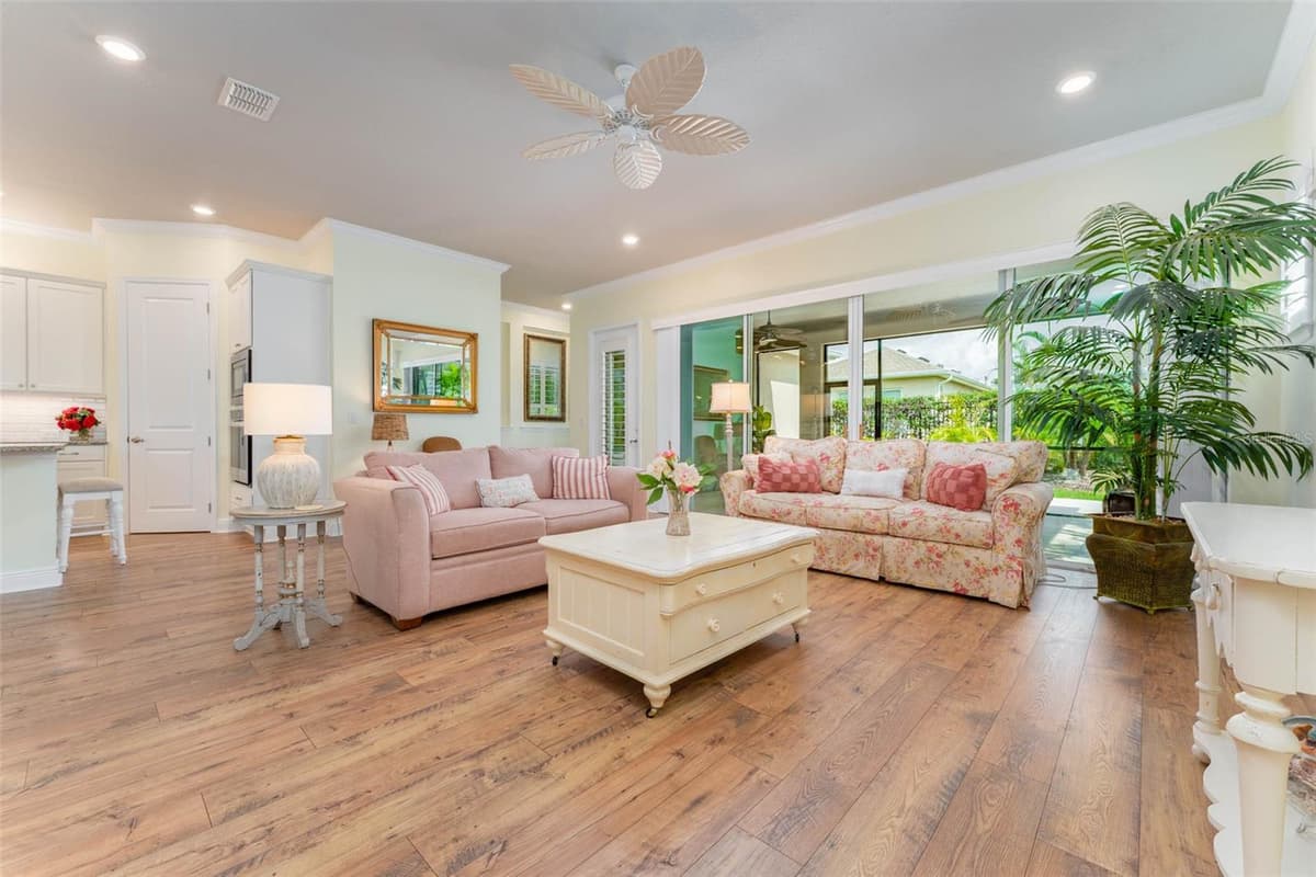 14008 SWALLOW HILL DRIVE — photo 20 of 46