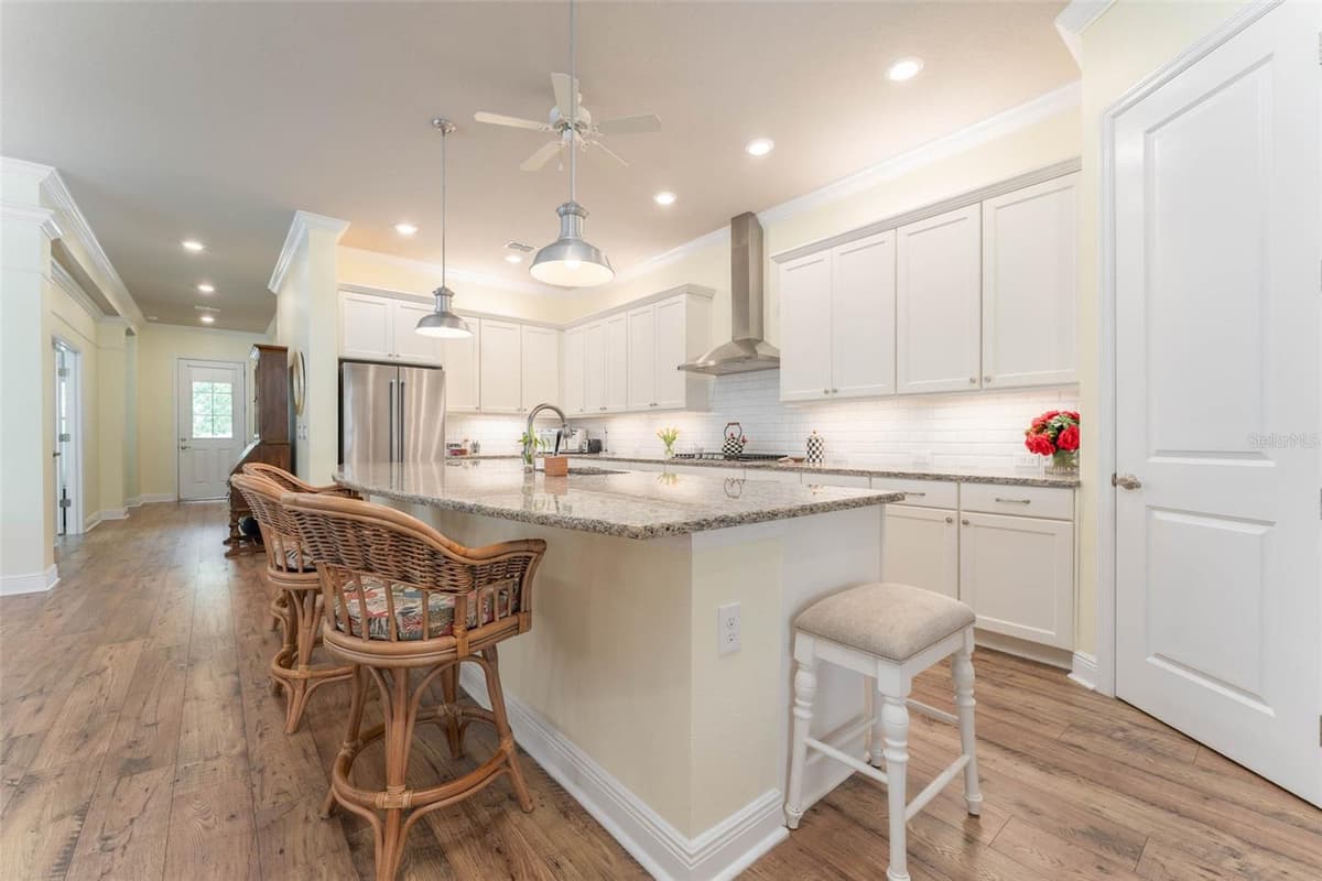 14008 SWALLOW HILL DRIVE — photo 15 of 46