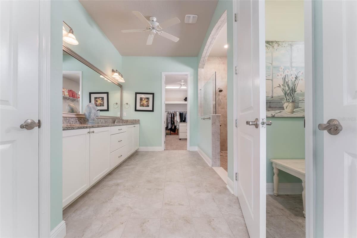 14008 SWALLOW HILL DRIVE — photo 25 of 46