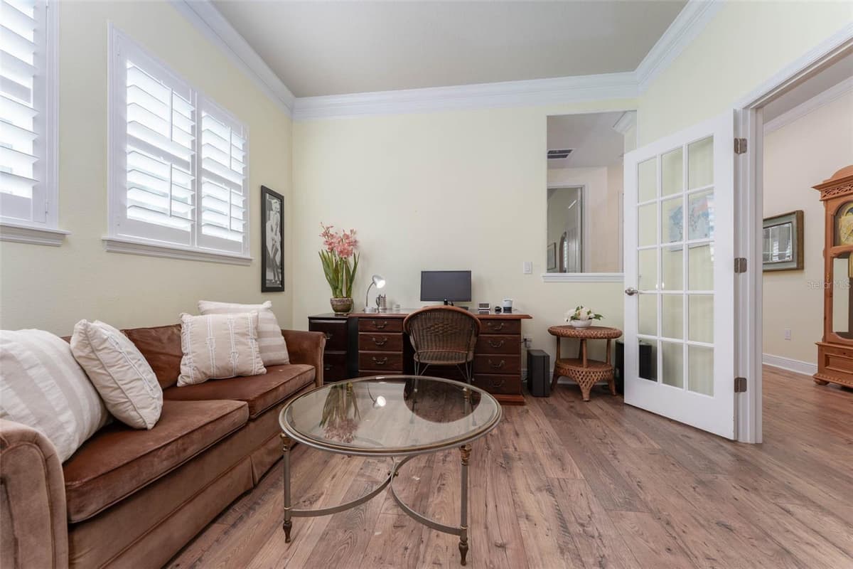 14008 SWALLOW HILL DRIVE — photo 11 of 46