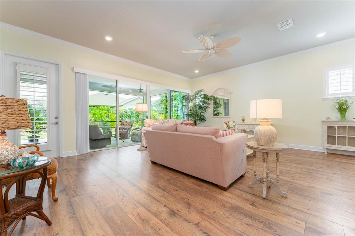 14008 SWALLOW HILL DRIVE — photo 19 of 46