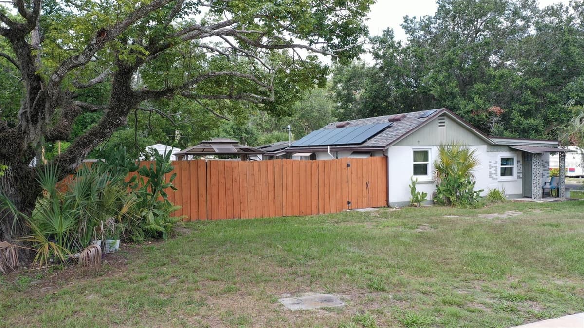 5651 6TH STREET — photo 20 of 24