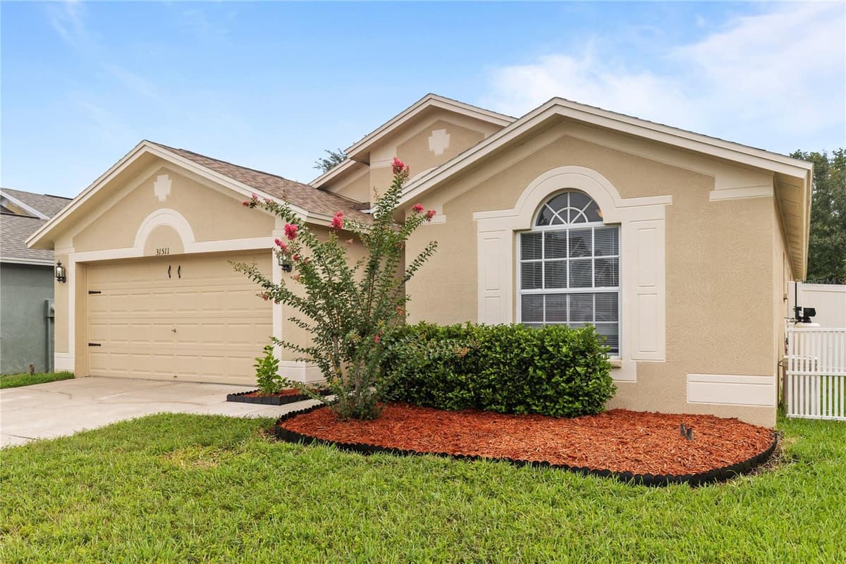 31511 WRENCREST DRIVE — photo 3 of 42