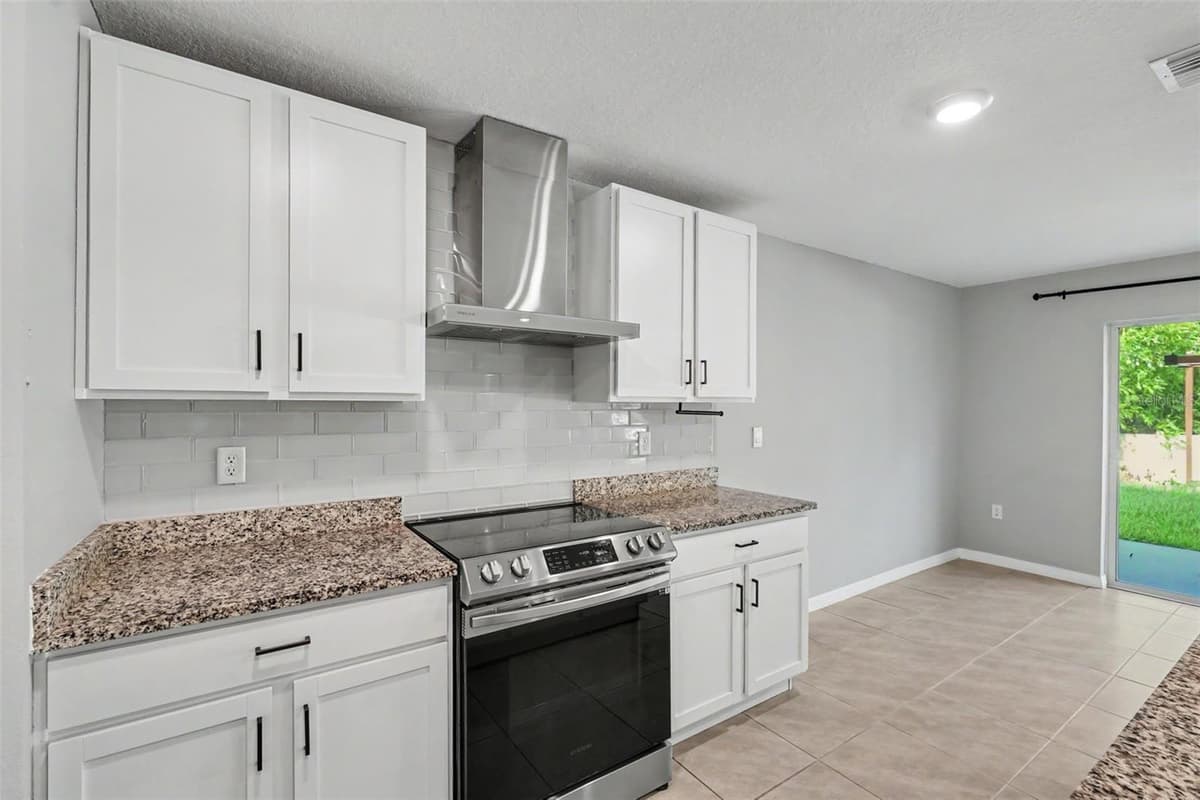 36851 GOFFAUX LOOP — photo 13 of 65