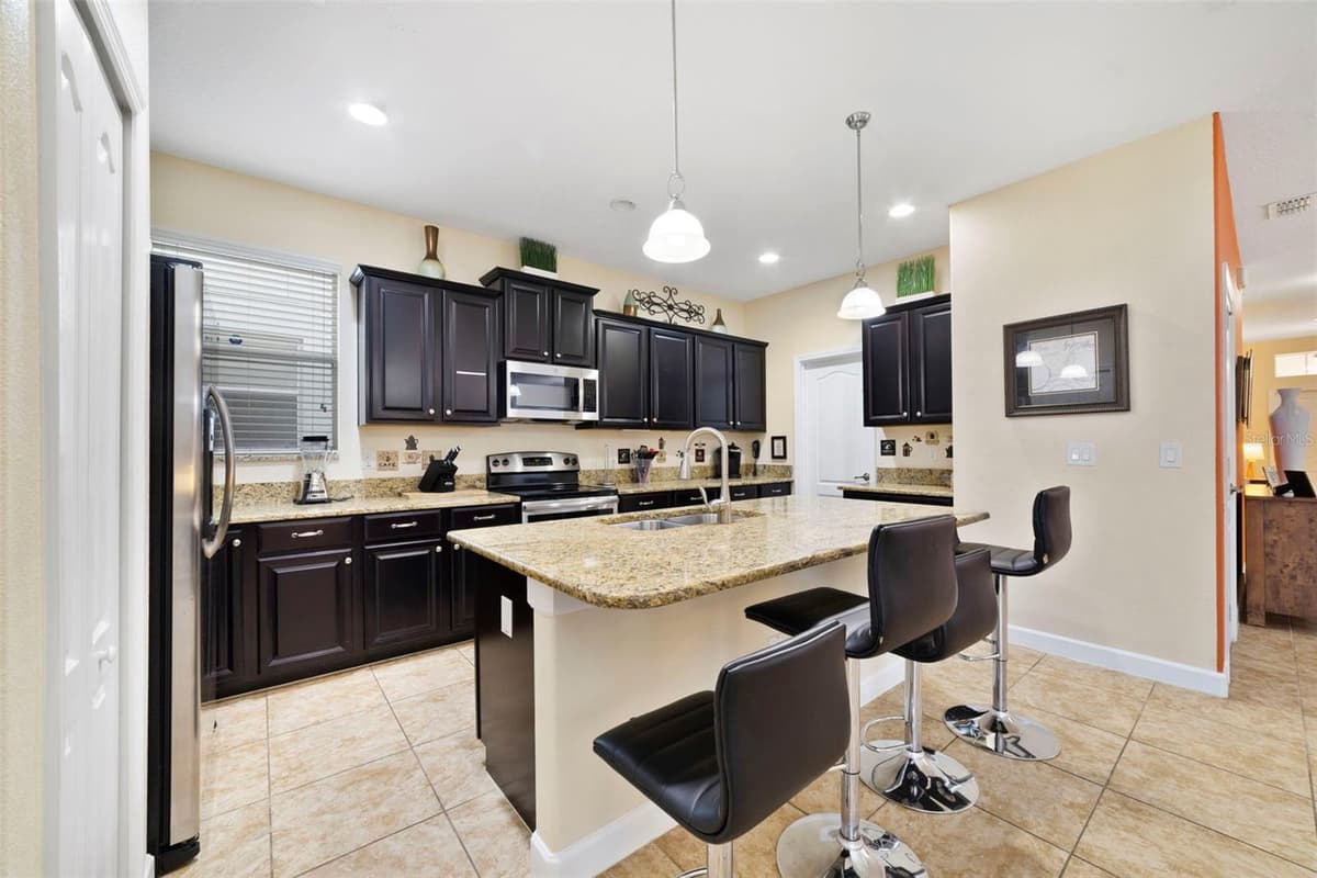 8928 BISMARCK PALM ROAD — photo 15 of 42