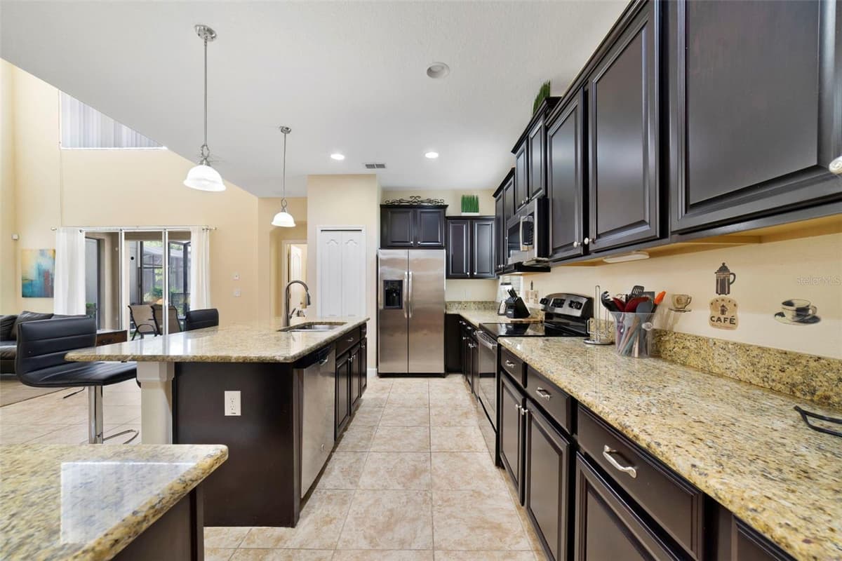 8928 BISMARCK PALM ROAD — photo 14 of 42