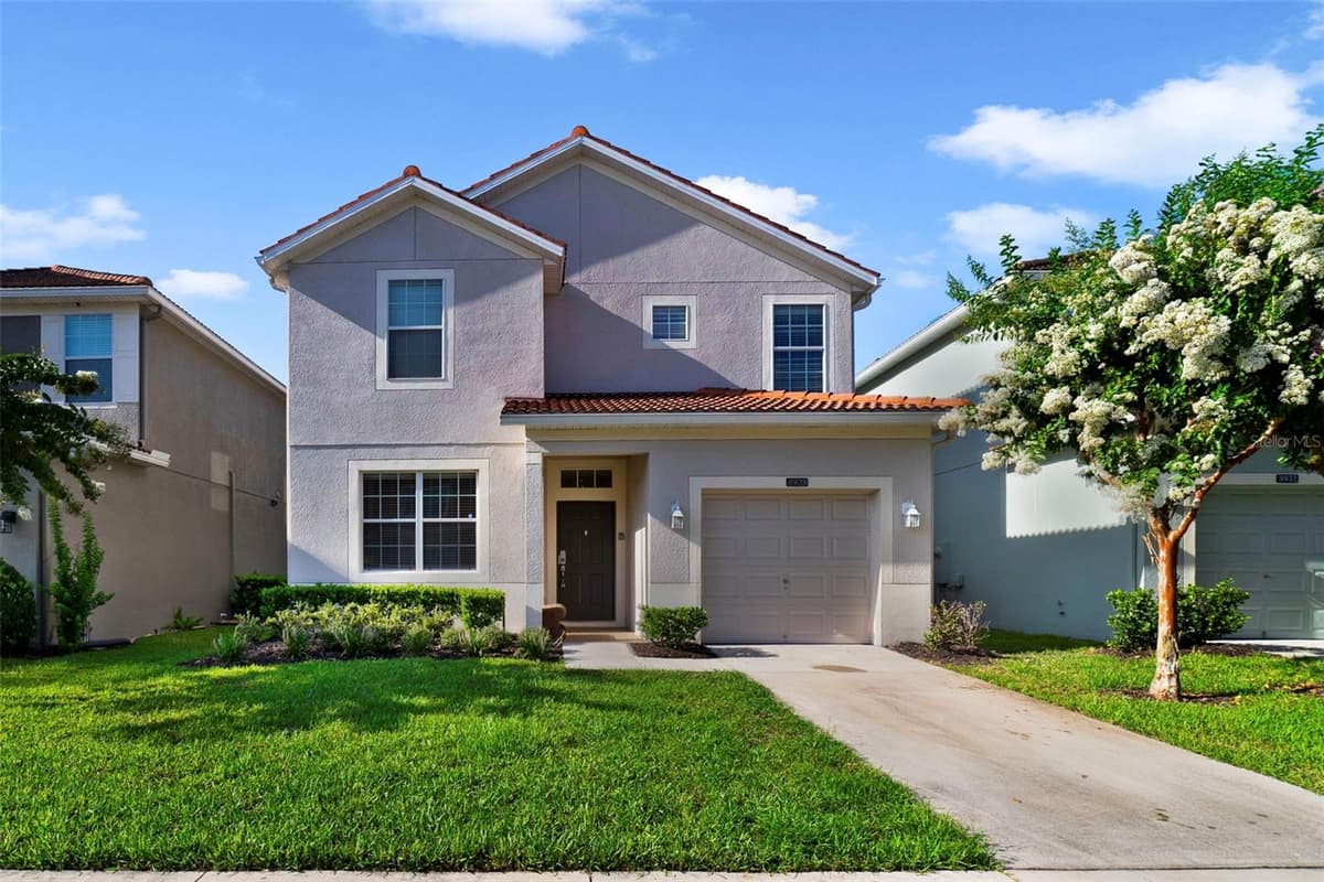 8928 BISMARCK PALM ROAD — photo 1 of 42