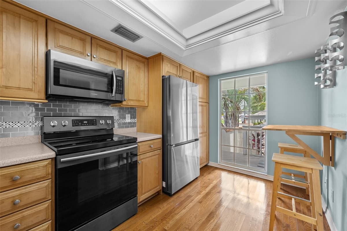 5116 BAYSHORE BOULEVARD — photo 34 of 84