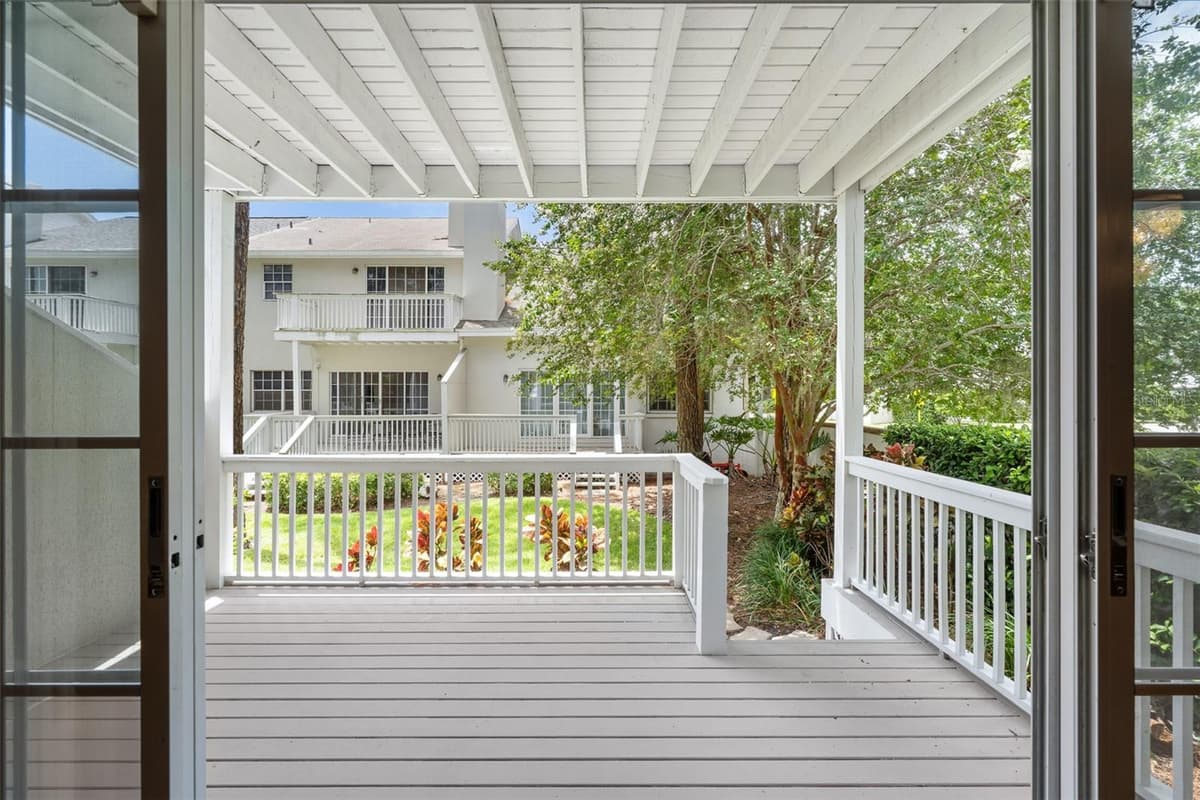 5116 BAYSHORE BOULEVARD — photo 21 of 84