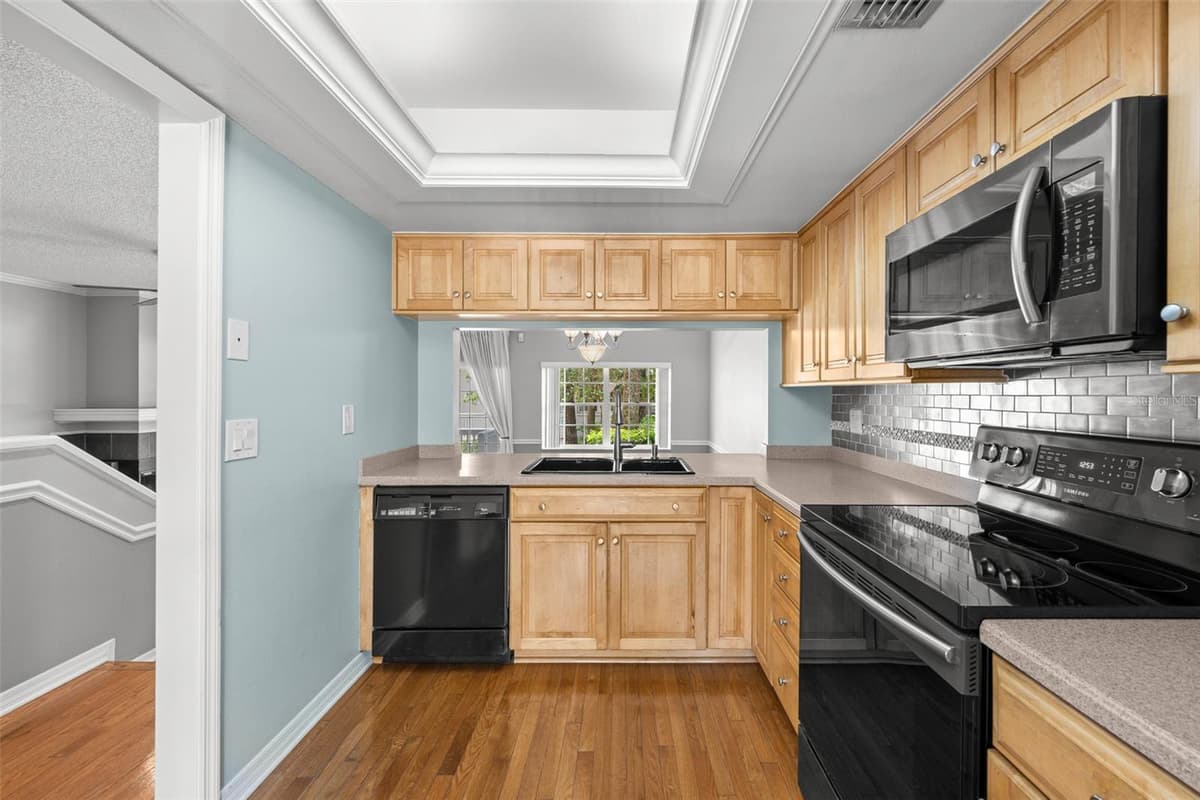 5116 BAYSHORE BOULEVARD — photo 33 of 84