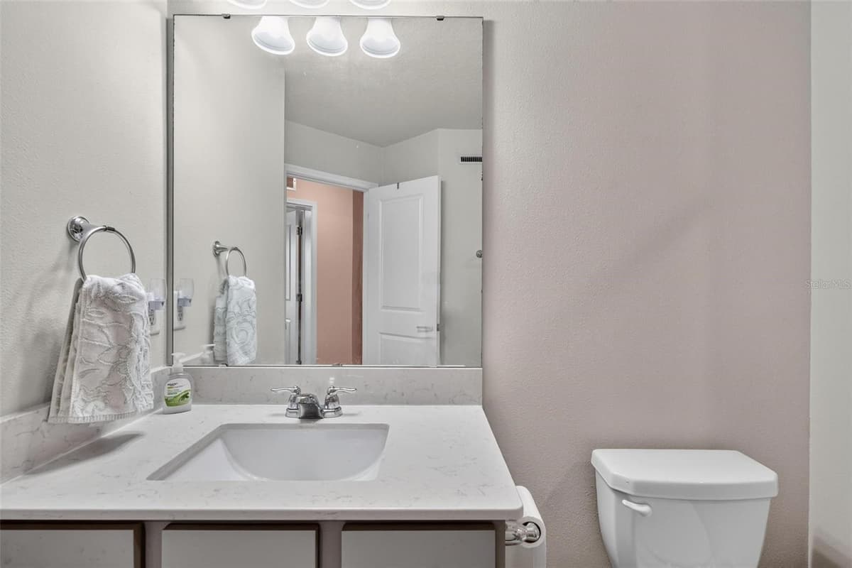 2033 CANNY COVE — photo 37 of 55