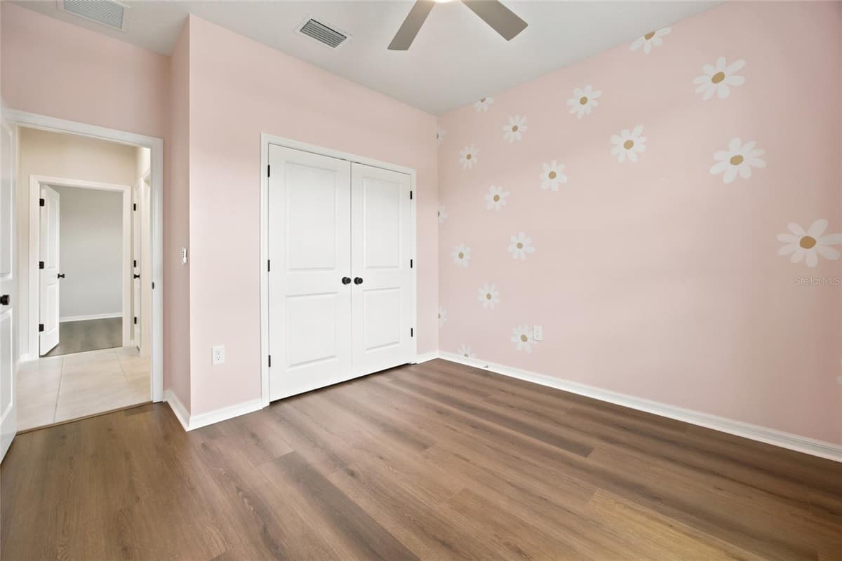 1581 50TH TERRACE — photo 7 of 53