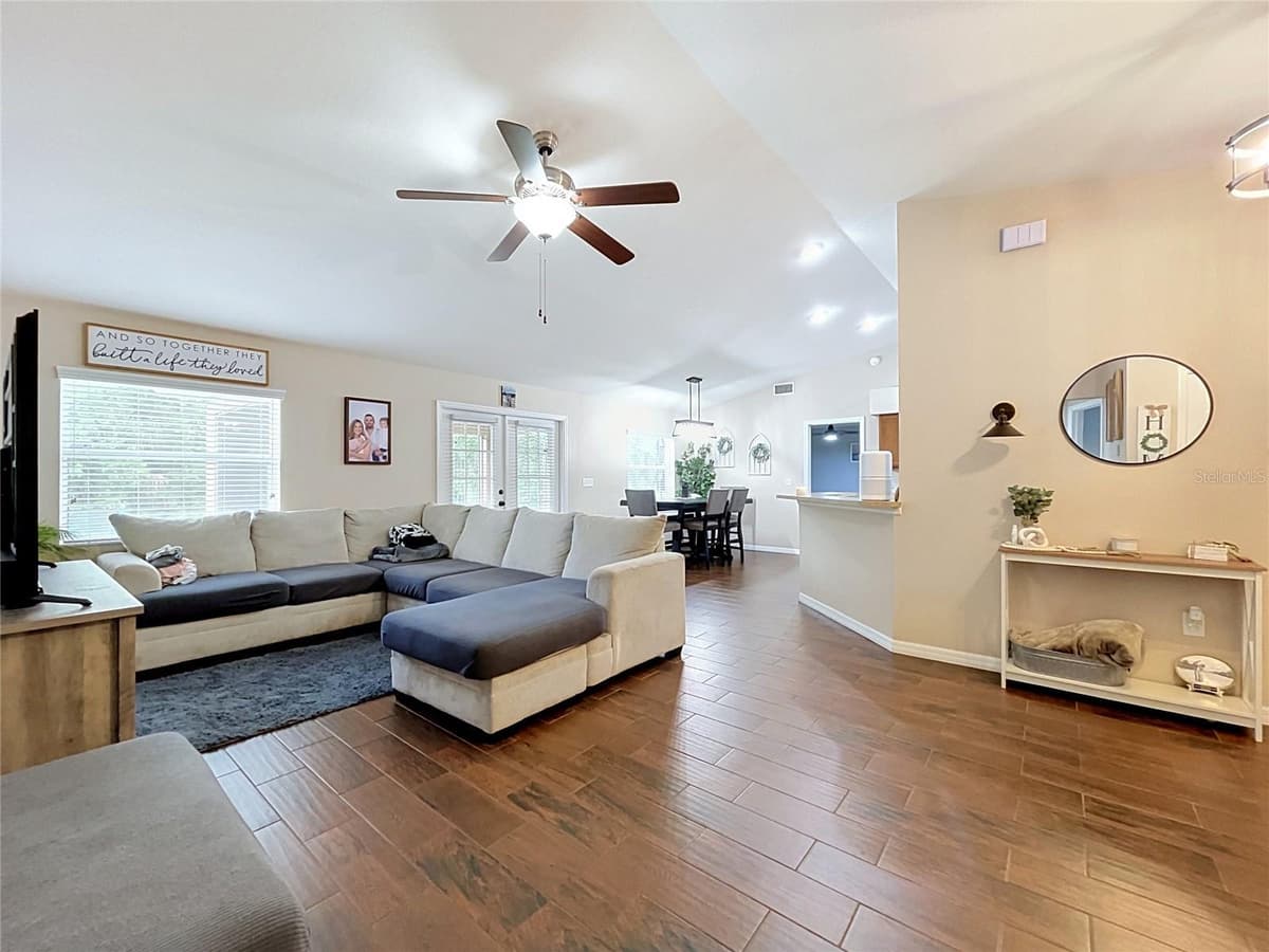 3217 ENCLAVE BOULEVARD — photo 3 of 4