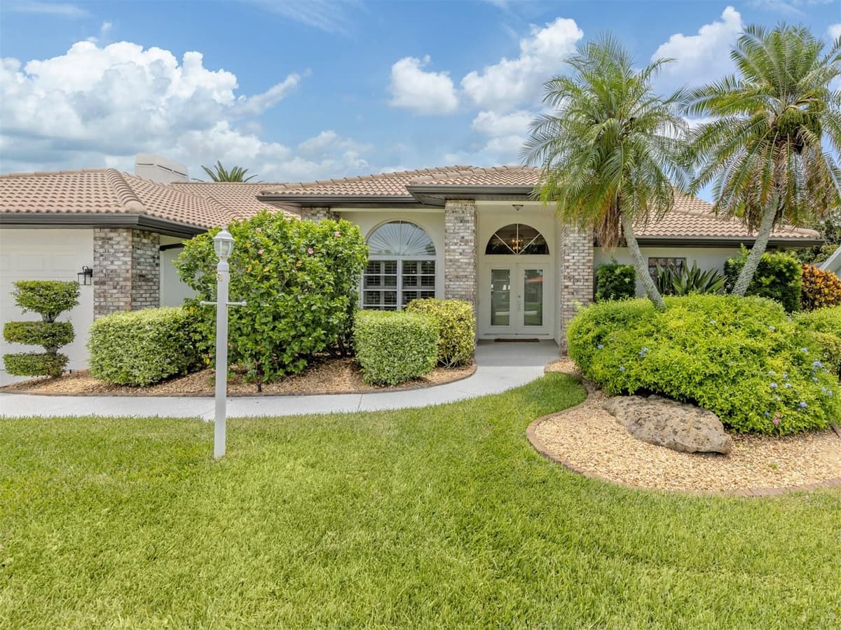 1428 GLENEAGLES DRIVE — photo 3 of 65