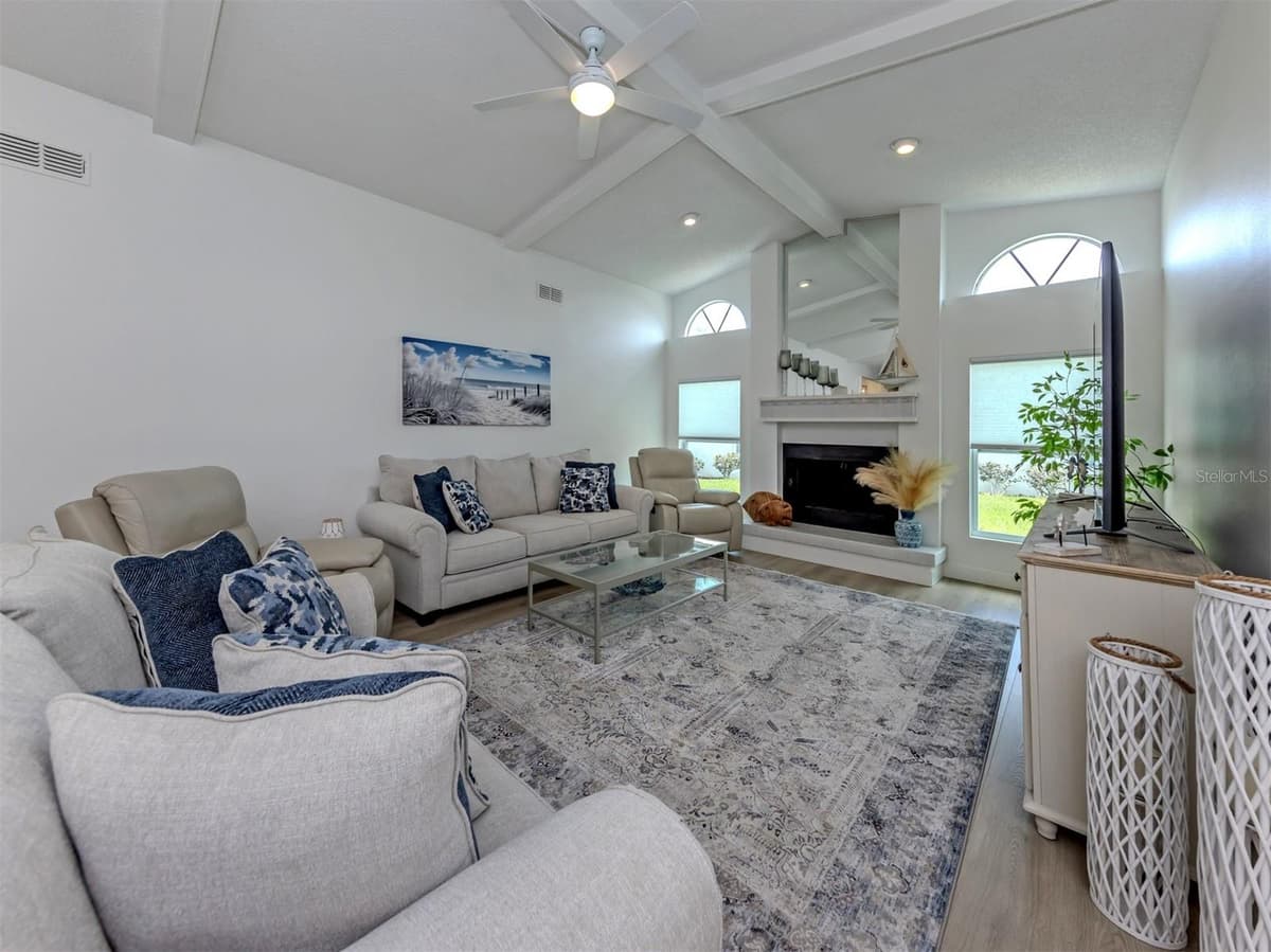 1428 GLENEAGLES DRIVE — photo 14 of 65