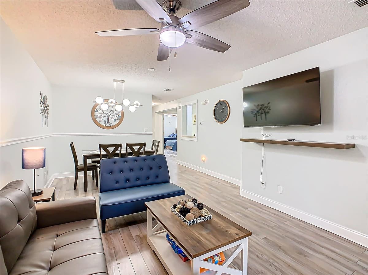 8825 CORAL PALMS COURT — photo 17 of 59