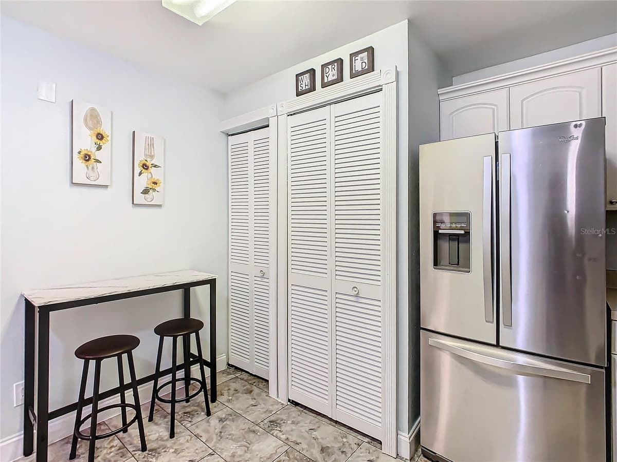 8825 CORAL PALMS COURT — photo 8 of 59