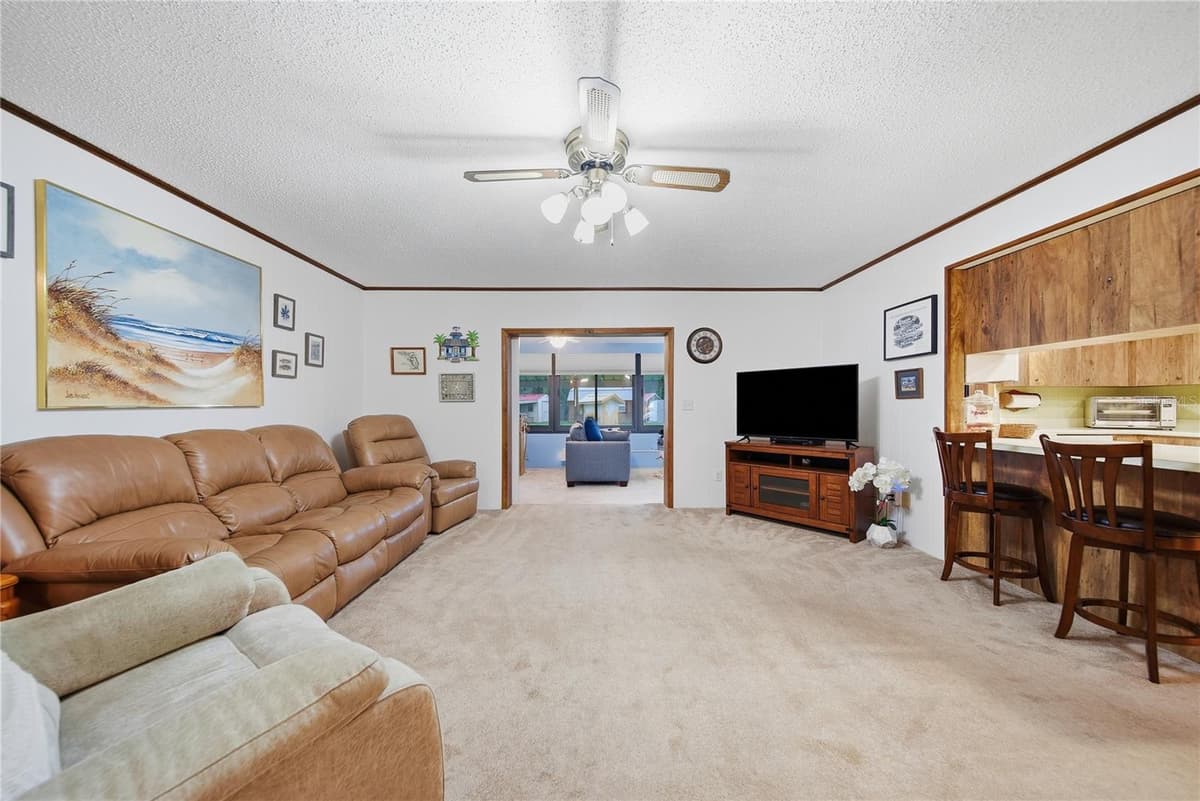3704 THONOTOSASSA ROAD — photo 19 of 52