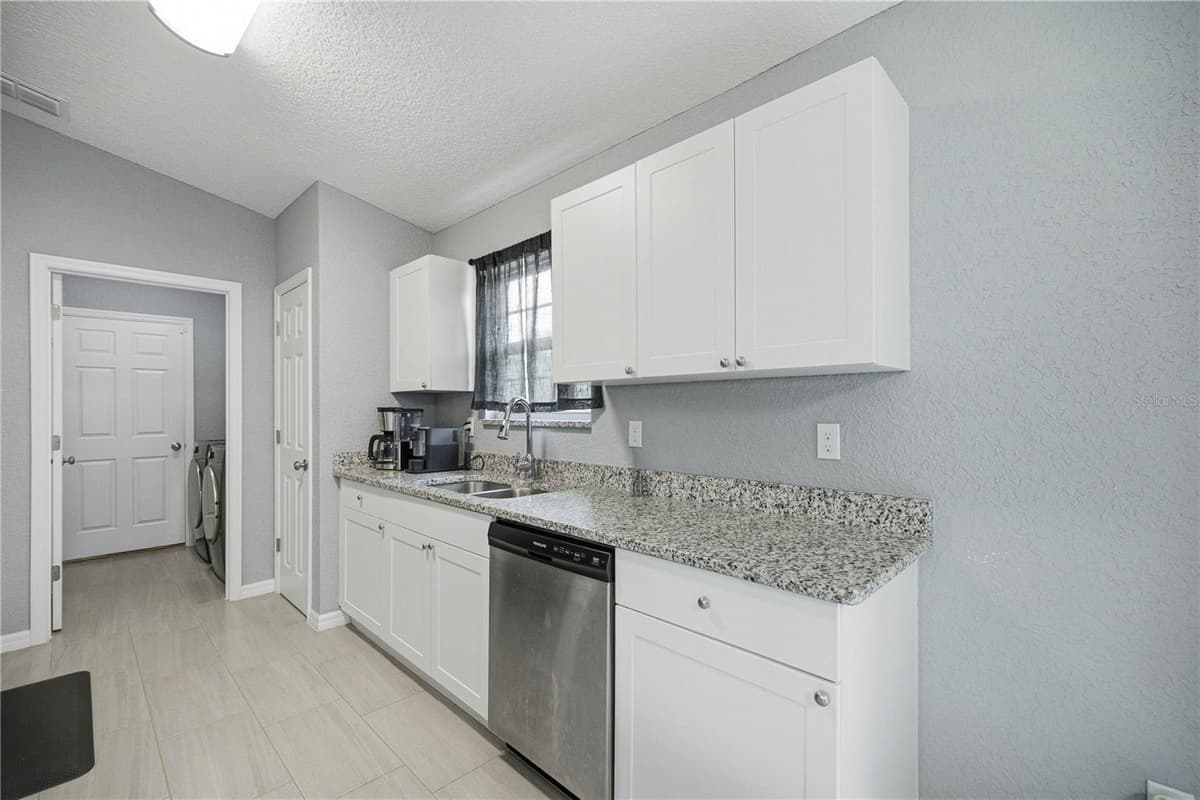 17725 31ST AVENUE — photo 6 of 27
