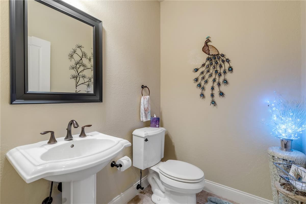 5090 RIVERSIDE DRIVE — photo 45 of 60