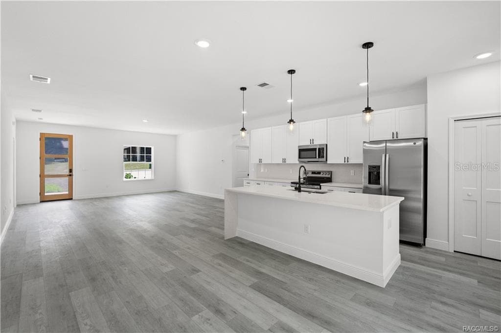 6097 DARLINGTON DRIVE — photo 10 of 28