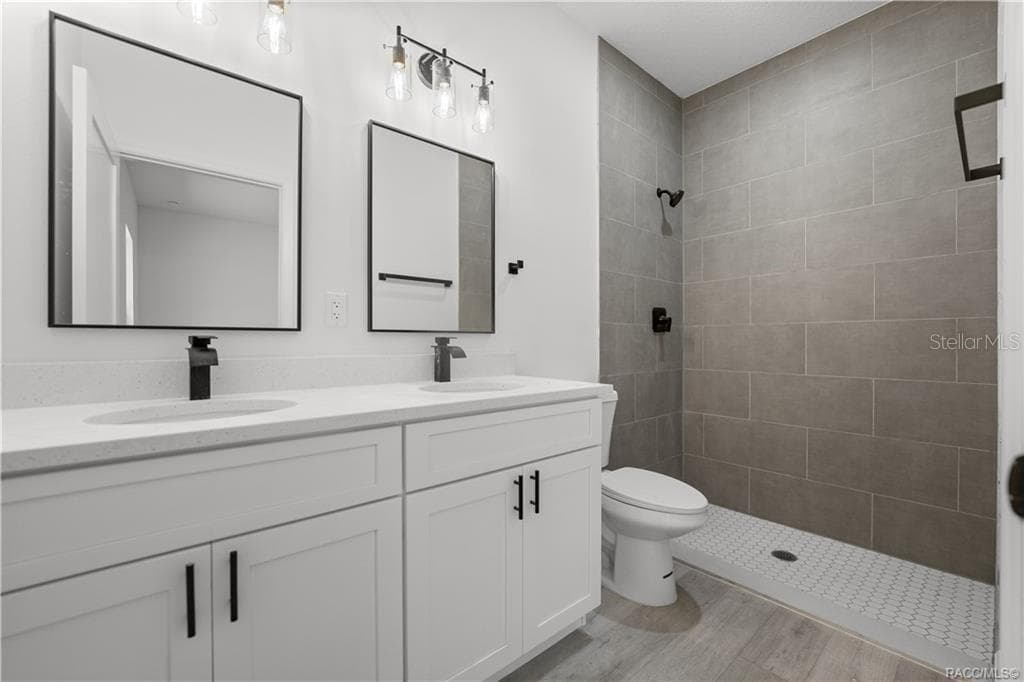 6097 DARLINGTON DRIVE — photo 9 of 28