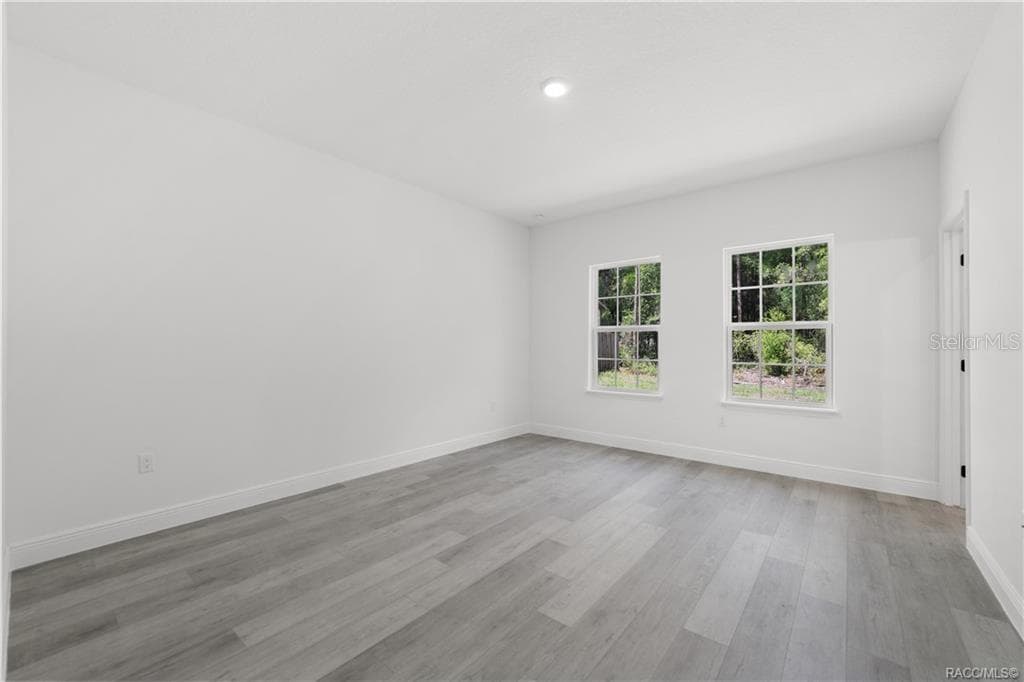 6097 DARLINGTON DRIVE — photo 23 of 28
