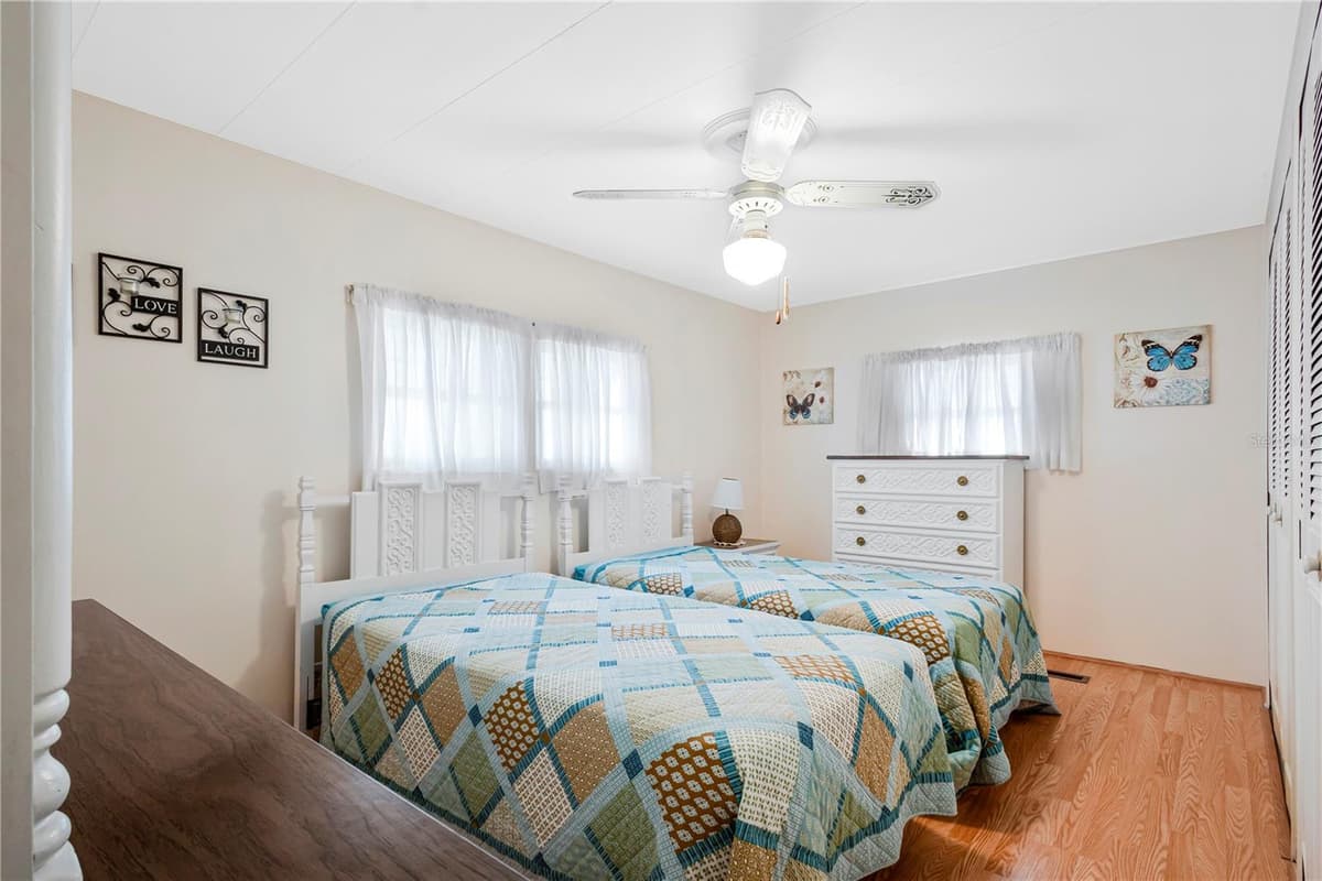 3324 TIKI DRIVE — photo 19 of 32