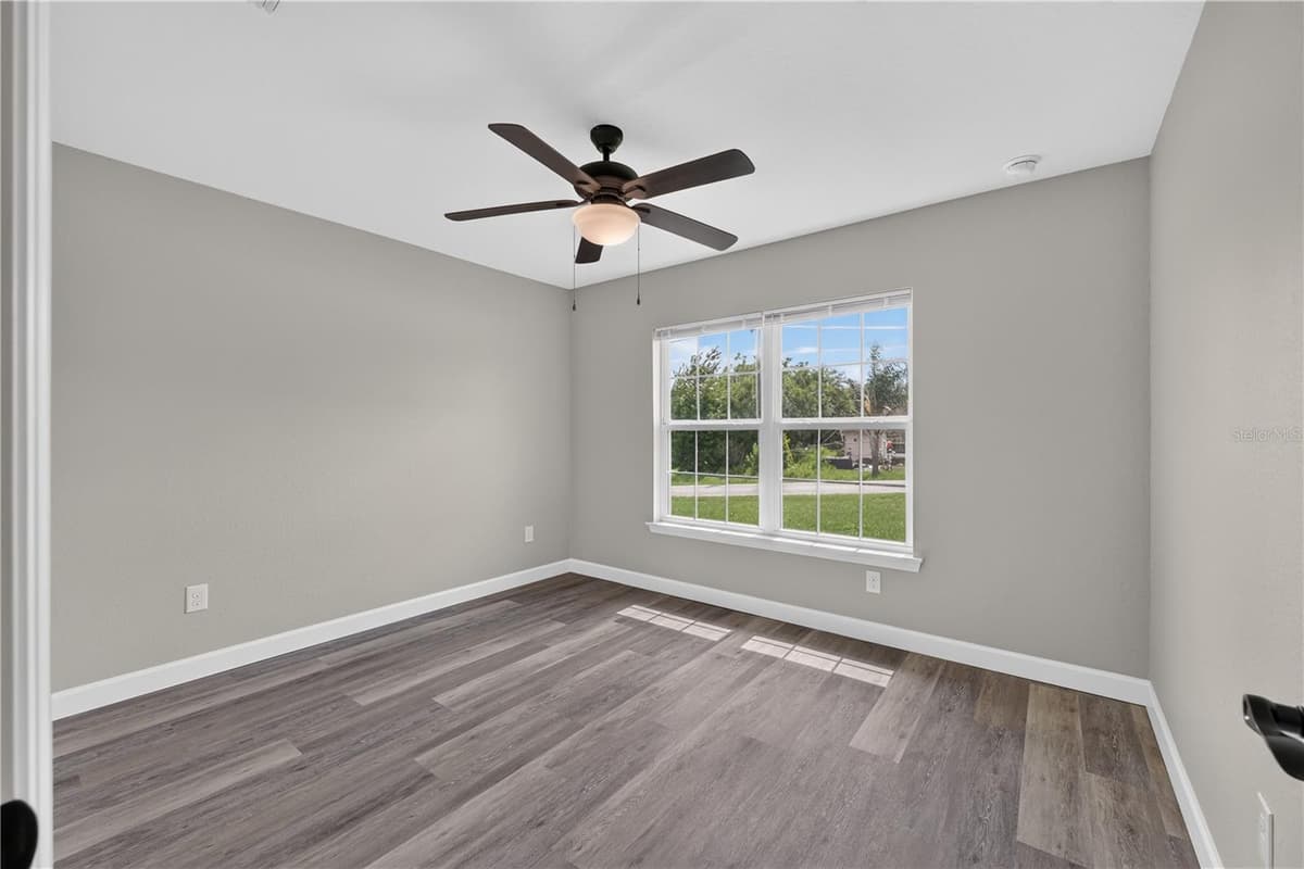 7 WILLOW RUN DRIVE — photo 29 of 41