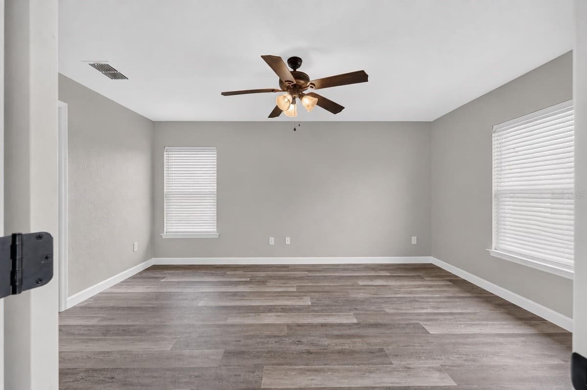 7 WILLOW RUN DRIVE — photo 21 of 41